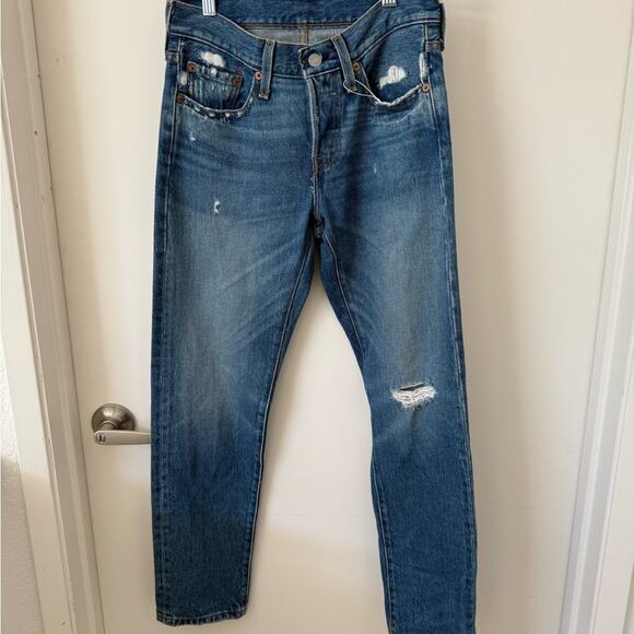501’s Levi's Sz. 24 Blue Straight Leg Jeans Classic Style Causal Denim Dorm - Picture 1 of 2